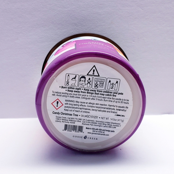 Goose Creek CANDY CHRISTMAS TREE Large 3-Wick Candle, 14.5 oz - Picture 4 of 5